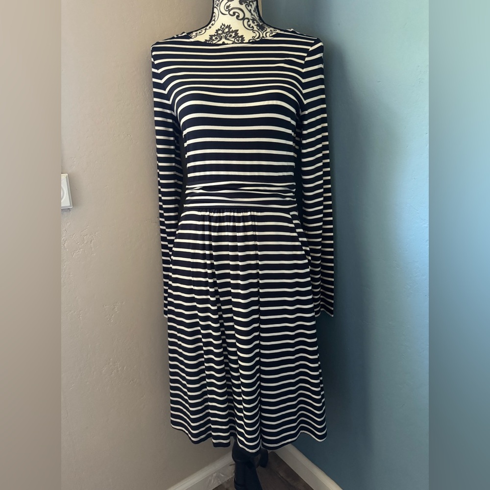 NWT Boden Navy and White Striped Long Sleeve Dress with pockets 💙